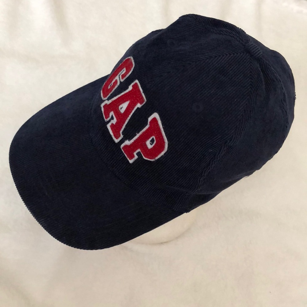Gap corduroy hat